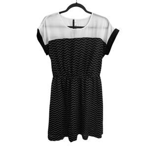 KENSIE Black & White Chevron Dress S (1365)